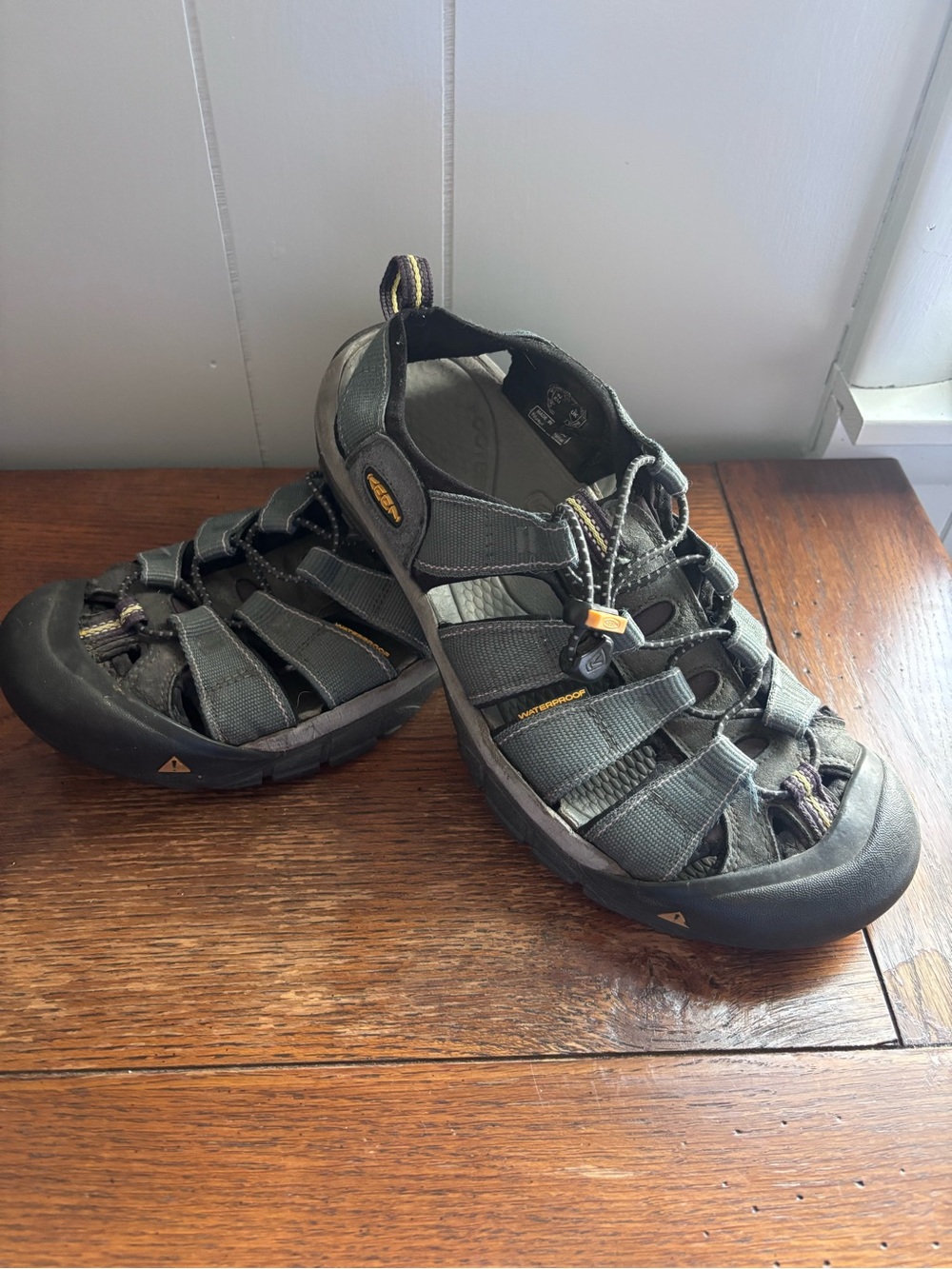 Keen Men's Blue and Black Closed-Toe Waterproof Hiking Sandals